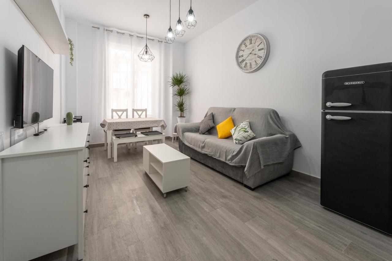 Apartamentos Joya Del Mar Torre Del Mar Εξωτερικό φωτογραφία
